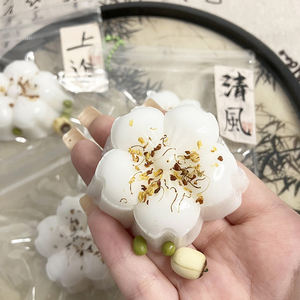 ของเล่นบีบเค้กหอมหมื่นลี้ยอดนิยม ของเล่นจำลองขนมหวาน บรรเทาความเครียด ของขวัญจี้คลายเครียด - Product Image 3