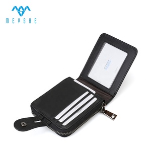 Portafoglio Personalizzato in Vera Pelle con Cerniera e Bottone per Uomo, Porta Carte alla Moda con Fermasoldi e Tasca Portamonete - Product Image 5