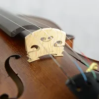 Violon artisanal de taille 4/4 en bois massif, copie Stradivari, son profond et puissant, avec chevalet, cordes, archet, étui oblong et kit