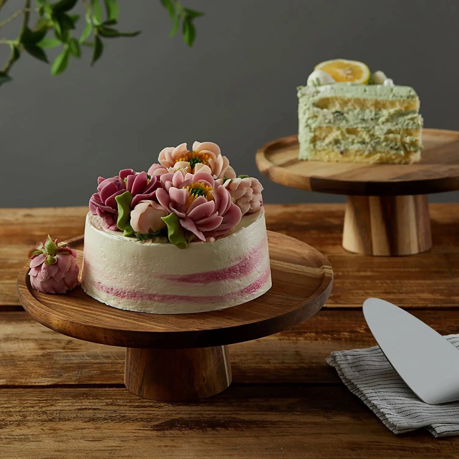 Runde Kuchenplatte Aus Pressspan – Silber, 50 Cm Durchmesser, 1,2 Cm Hoch, Ideal Zum Transport