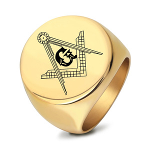 Bague maçonnique ronde de 22 mm gravée au laser, bijoux géométriques pour homme, cadeau en acier doré noir - Product Image 2