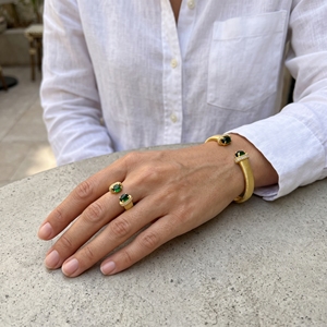 Set di Bracciale Aperto e Anello con Texture Spazzolata Vintage, Placcato Oro, in Rame con Pietra Ovale Colorata, Regalo di Gioielleria per Lei - Product Image 2