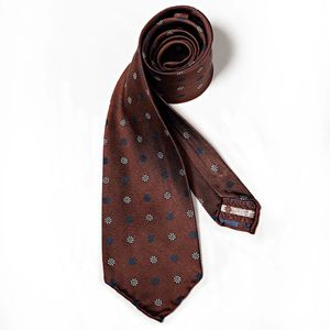 2024 nuevo diseño <span class=keywords><strong>Beige</strong></span> puntos florales todo enrollado a mano medio forro <span class=keywords><strong>para</strong></span> hombre corbatas <span class=keywords><strong>corbata</strong></span> personalizada 100% corbatas de seda - Product Image 4