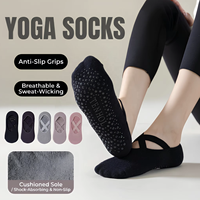 Chaussettes de Pilates mi-mollet antidérapantes style ballet avec sangles croisées pour le yoga, la danse barre et l'entraînement en studio – Vente en gros