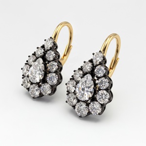 Boucles d'oreilles pendantes en argent sterling 925 plaqué or 18 carats avec halo de zircon cubique taille poire - Product Image 4