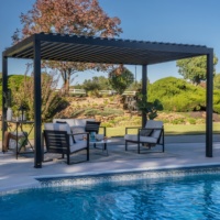 Maisons d'été personnalisées Persienne de jardin Support auvent Pergola Toit motorisé Gazebo extérieur rétractable Pergola en aluminium forsale