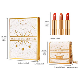 Set de Regalo de Lápiz Labial Mate de Alta Calidad, Cosméticos Personalizados con Bolsa de Cuero de Lujo, Regalo Personalizado Perfecto - Product Image 1