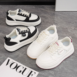 Chaussures à <span class=keywords><strong>semelle</strong></span> épaisse résistantes, chaussures en filet pour femmes, vente en gros possible, chaussures de sport respirantes pour étudiants, chaussures de loisirs pour toutes les saisons - Product Image 1