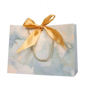 Sacs de courses en papier kraft classiques durables et personnalisés Imaiwill de luxe avec poignées en ruban et logo imprimé UV pour les anciens étudiants/les diplômés/la famille - Product Image 6