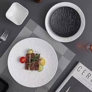 Assiette en céramique nordique noire et blanche à texture rocheuse, assiette à dîner en porcelaine, <span class=keywords><strong>vaisselle</strong></span> de service professionnelle <span class=keywords><strong>pour</strong></span> <span class=keywords><strong>restaurant</strong></span> - Product Image 6