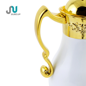 Nouvelle <span class=keywords><strong>tendance</strong></span> garder l'eau chaude <span class=keywords><strong>café</strong></span> arabe théière fiole à vide avec couvercle doré de luxe thermos sous vide avec doublure en verre intérieur - Product Image 2
