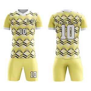 批发定制男子足球训练套件OEM Futbol服装，带定制足球队运动服，包括衬衫短裤套装 - Product Image 4