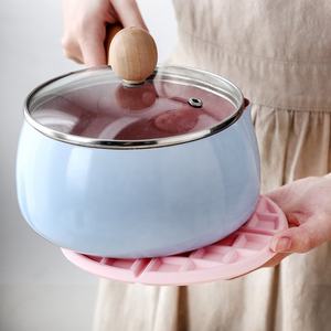 Oferta Especial: Salvamanteles de Silicona Antideslizante y Resistente al Calor, Almohadilla de Silicona Antiescaldaduras, Aislante y Gruesa para Mesa de Comedor - Product Image 4