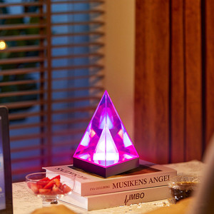 Thiết kế mới USB sạc 3D vuông trang trí bàn đèn RGB Acrylic Cube <span class=keywords><strong>LED</strong></span> ánh sáng ban đêm cho thanh nhà cạnh giường ngủ - Product Image 2