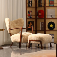 Fauteuil d'appoint en peau de mouton avec structure en bois massif, fauteuil de salon rembourré pour coin lecture