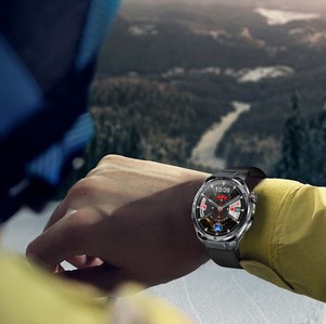 Montre connectée sportive intelligente AI-GPT à <span class=keywords><strong>quatre</strong></span> modes avec lampe torche puissante, détection émotionnelle, étanchéité IP68, écran TFT et système d'exploitation Android - Product Image 4