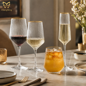 Vetreria verticale a coste classica e bicchieri da <span class=keywords><strong>vino</strong></span> <span class=keywords><strong>rosso</strong></span> a righe, bicchieri da <span class=keywords><strong>vino</strong></span> senza stelo in vetro Champagne Premium - Product Image 4