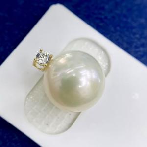 Collier papillon en perles d'eau douce naturelles pour femmes, polyvalent avec une touche délicate, design à trois couches de chaîne - Product Image 2