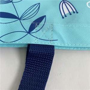 Bolsa de mano láser no tejida duradera brillante respetuosa con el medio ambiente de fábrica, bolsa de regalo de lujo, nueva bolsa de compras no tejida de laminación de PP reciclada - Product Image 5