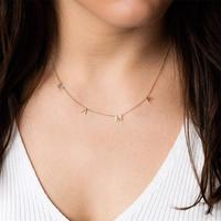 YF2927 Collier ras du cou personnalisé en acier inoxydable plaqué or 18 carats, anti-ternissement, avec lettre MaMa, pour femme