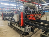 Ligne de fabrication de palettes Euro semi-automatique, état neuf, machine à fabriquer des palettes en bois avec charnières, Invech Machinery, 380V, 400-500 pièces/jour, usine