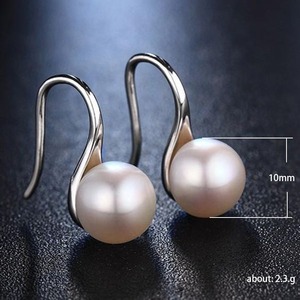 Orecchini Minimalisti con Perle, Gioielli Eleganti da Donna con Perle Finte, Accessori Chic per Uso Quotidiano - Product Image 5