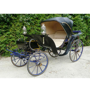 Carruaje de Caballos Victoria Personalizado en Color, Estilo Tradicional Moderno de Melbourne, Ligero, de Metal y Madera, en Venta - Product Image 6