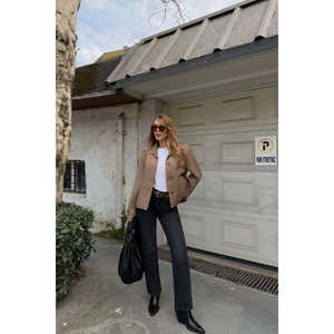 Chaqueta para Mujer Color Bronceado con Detalle de Botones - Product Image 3