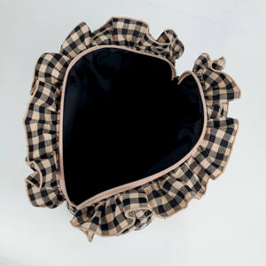 Sac à Maquillaje Multifonctionnel Ruffle Selvage Portable Carré Coton Clutch Ouatiné Fluffy Logo Personnalisé - Product Image 4