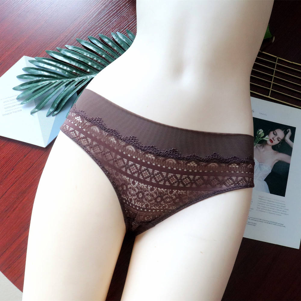 สีน้ำตาล