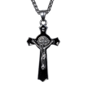 Collar con Colgante de Cruz y Medalla de San Benito de Acero Inoxidable 316, Bañado en Plata Antigua con Esmalte Negro, Engaste de Bisel, Regalo - Product Image 1
