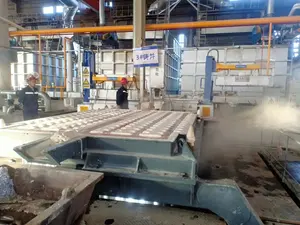 Ligne de production automatique de machine de coulée horizontale de billettes d'aluminium, table supérieure chaude de machines de coulée de billettes d'aluminium en métal