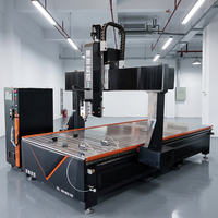 Machine de gravure CNC à quatre axes pour la sculpture sur bois et mousse avec dispositif rotatif pour statues et maquettes architecturales