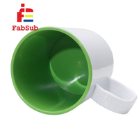 Tasse de sublimation de haute qualité tasse de couleur intérieure en polymère de 11 oz tasses de sublimation personnalisables de logo personnalisé pour le transfert de chaleur