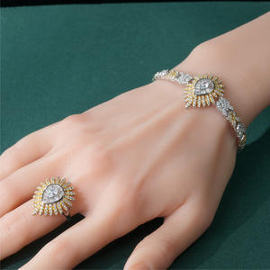 Ensemble de bijoux en or rose Goldleafgem 10k 14k 18k avec diamants de laboratoire pour femmes - Collier, bague et bracelet pour fêtes et mariages - Product Image 2