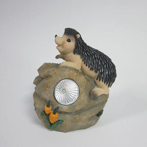 Adornos para exteriores, <span class=keywords><strong>erizo</strong></span>, piedras trepadoras, lámparas solares para jardín, estatuillas personalizadas, decoración bonita para <span class=keywords><strong>el</strong></span> hogar, esculturas de arte de animales de resina - Product Image 1