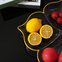Assiettes à fruits rondes en plastique à 4 compartiments avec incrustations dorées pour présentation de fête, vaisselle moderne de luxe transparente comme du cristal