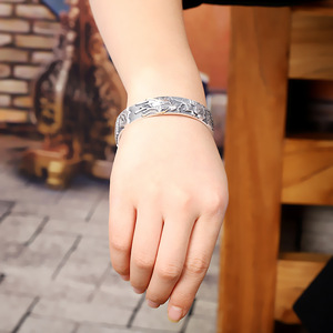 Bracciale in Argento Puro 999 per Uomo, Stile Retrò Opaco con Intarsi in Rame e Corniola, Apertura a Drago, Punk Rock Hip Hop - Product Image 6