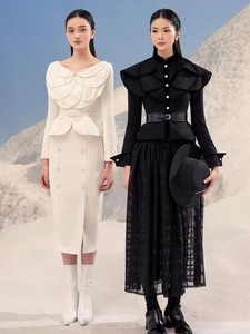 2025 haute qualité mode élégant <span class=keywords><strong>noir</strong></span> et blanc femmes deux pièces costume laine à manches longues haut longue demi jupe <span class=keywords><strong>pour</strong></span> <span class=keywords><strong>les</strong></span> fêtes - Product Image 2