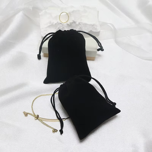 Toptan nakit emtia 7*9cm kırmızı ve siyah İpli kadife çanta takı için - Product Image 3