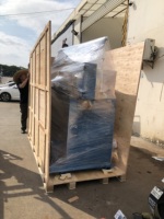Machine de polissage et de lustrage des métaux avec moteur pour éviers faits main, puissance 2,25 kW, poids 600 kg, utilisation facile