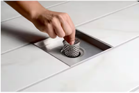 Drain de sol carré en acier inoxydable SUS304 argenté avec grille de couverture amovible pour salle de bain