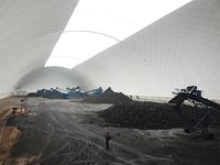 Carpa Eficiente con Paredes Aislantes de Membrana Sostenida por Aire, para las Cuatro Estaciones, Material PVDF Impermeable y Duradero para Fútbol