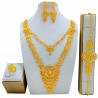 Vente flash - Dubai - Ensemble de bijoux pour femmes plaqué or 24 carats - Collier, boucles d'oreilles, bague, bracelet - Ensemble quatre pièces pour femmes - Style mariée du Moyen-Orient