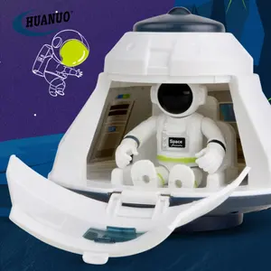 अंतरिक्ष साहसिक श्रृंखला खिलौने अंतरिक्ष कैप्सूल खिलौना के साथ रोशनी और मूर्ति