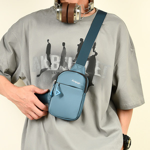 Logo personalizzato <span class=keywords><strong>Mini</strong></span> borsa a spalla singola in Nylon borsa a <span class=keywords><strong>tracolla</strong></span> impermeabile da uomo borsa da esterno Unisex con <span class=keywords><strong>tracolla</strong></span> regolabile - Product Image 5