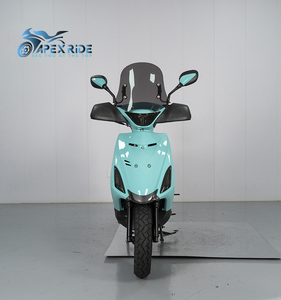 Scooter Apex Ride Iron Fist Eficiente de 125cc con Tablero LCD para Movilidad Urbana - Product Image 4