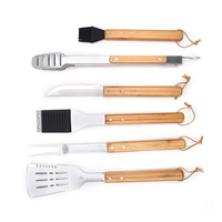Ensemble de 6 outils pour barbecue : pince à aliments en acier inoxydable, couteau, fourchette, spatule ajourée, brosse à huile en silicone avec manche en bambou – Kit d'accessoires pour grillades