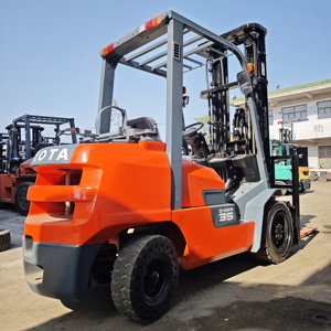 รถยกโตโยต้าของแท้จากญี่ปุ่น รุ่น 35 น้ำหนัก 3.5 ตัน ความสูงยก 4.5 เมตร แบบ 3 ตอน ใช้ได้สองระบบ ทั้งน้ำมันและแก๊ส - Product Image 6