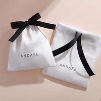 Pochette en coton pour bijoux avec impression de logo personnalisé, sac pour boucles d'oreilles, collier, bracelet, mini sac en velours pour cadeau de Noël avec cordon de serrage